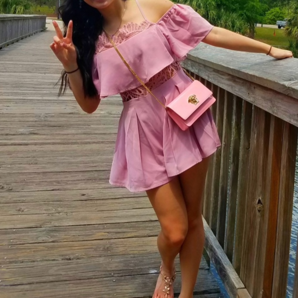 Pink Cold Shoulder Crochet Pleated Romper Playsuit